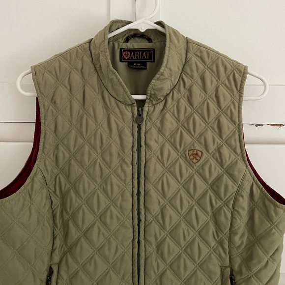 Ariat Quilted Zip Vest Size in Olive Green Size Medium - Picture 2 of 8